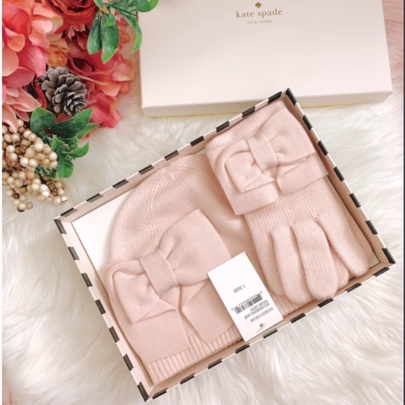 NEW Kate Spade Rose Dew Dorothy Bow Beanie & Glove Set - Picture 1 of 3